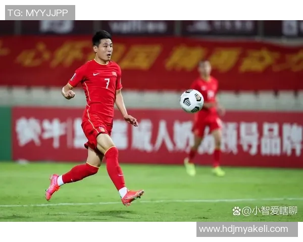 上海足球队在世界杯预选赛中的默契配合与战术分析